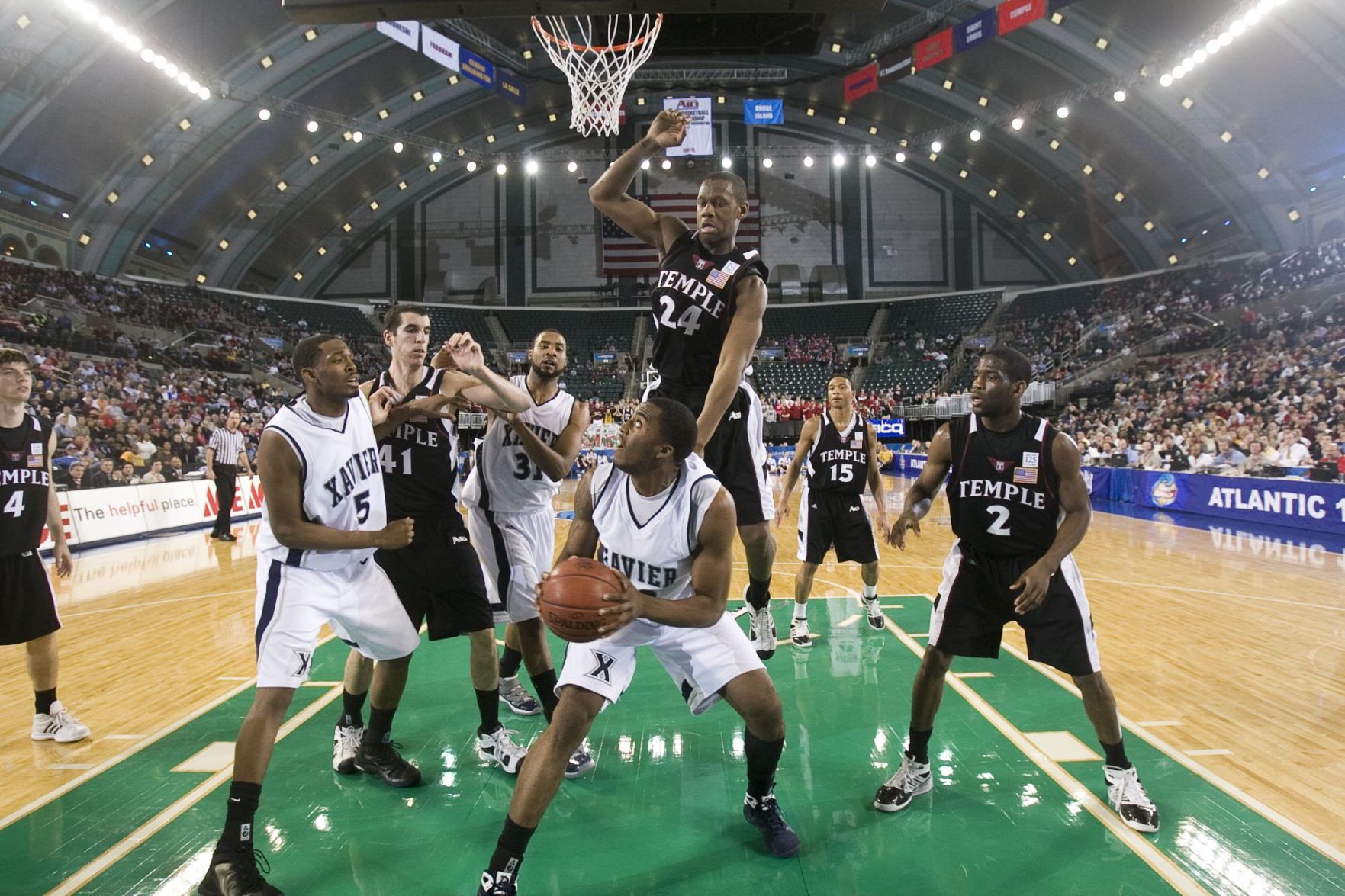 A10 Basketball Tourney